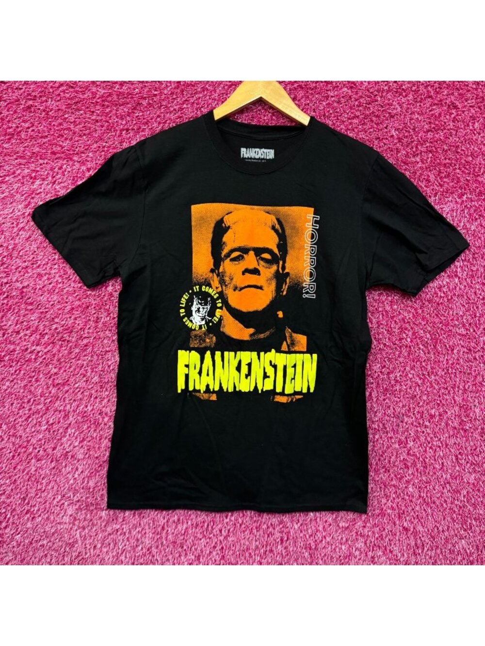 Frankenstein Its Alive Universal Monster Horror Movie Tee M